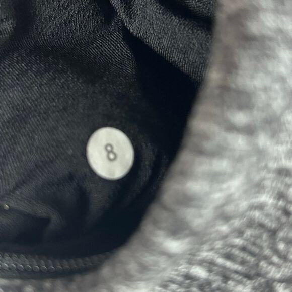 Lululemon Run Your Heart Out Pullover Heathered Black Jacket Womens Size 8 - Picture 7 of 14